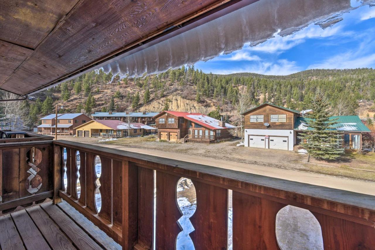 Downtown Red River Retreat With Mtn Views And Yard 外观 照片